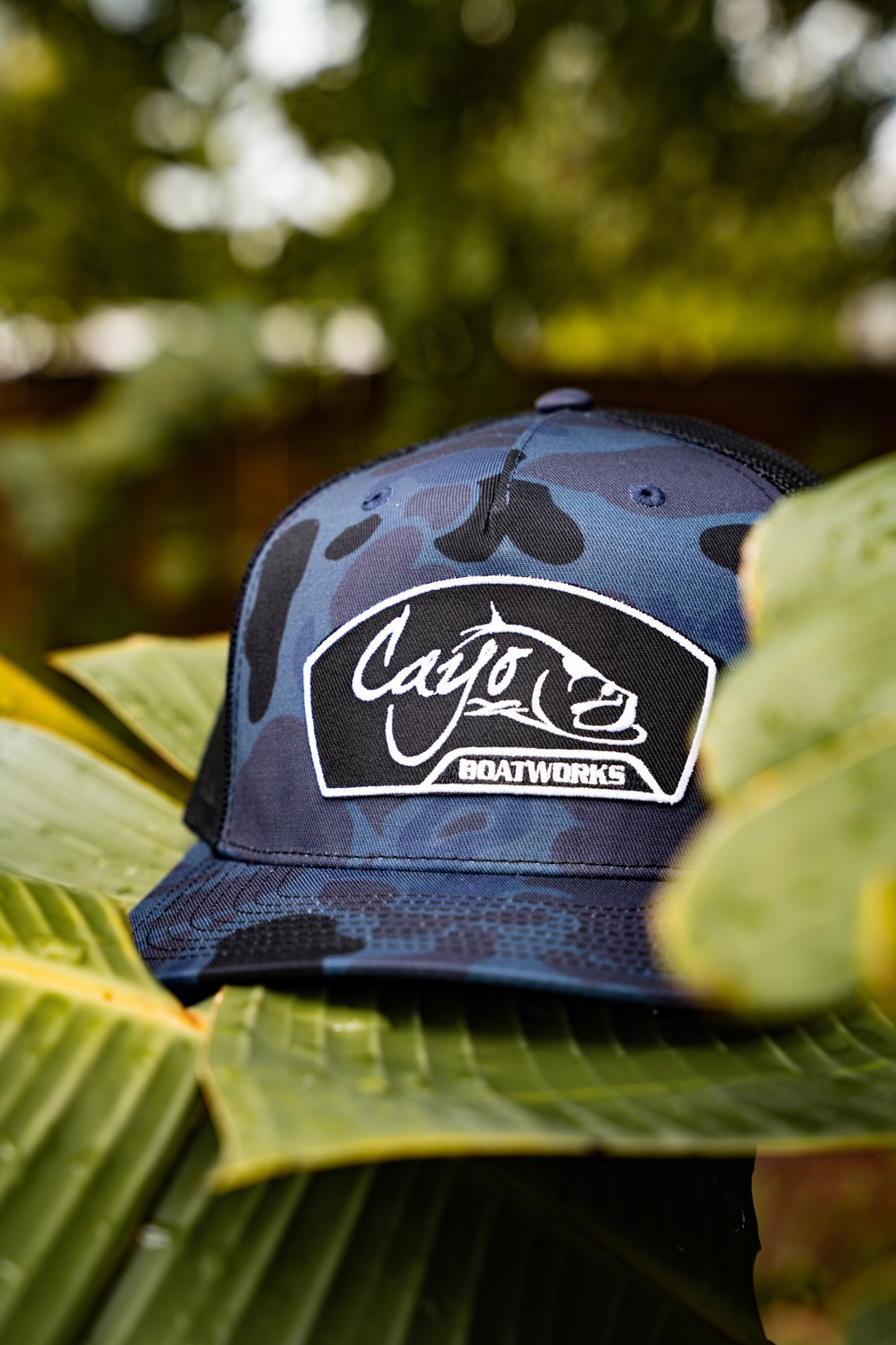 Cayo Curved Brim Blue Camo